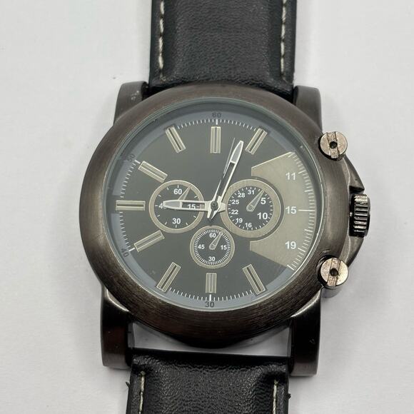 Black Retro Men's Watch - Picture 2 of 4